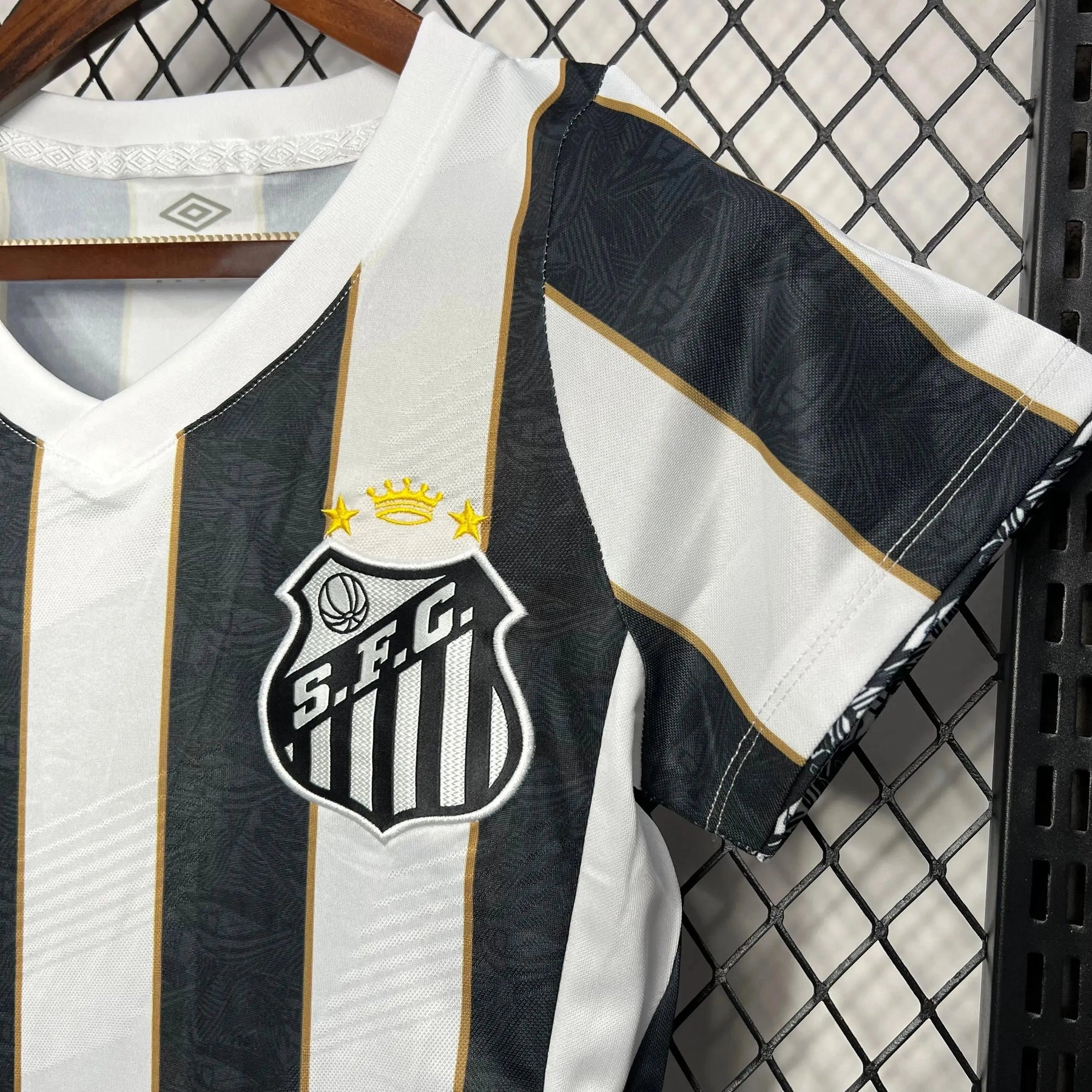 "Camisa Santista Away 24/25 - Torcedor Feminina Listrada - Netmantos"
