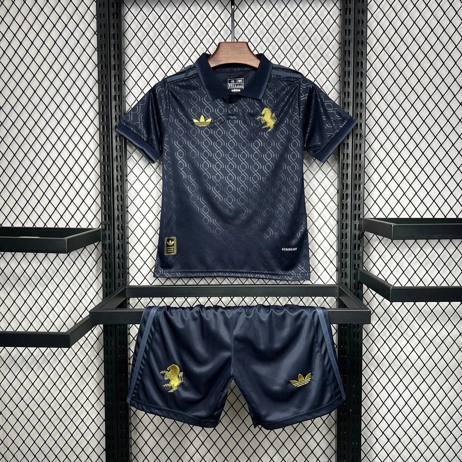 "Camisa Juventus Third Away 24/25 - Torcedor Infantil Azul Escuro e Dourado - Netmantos"