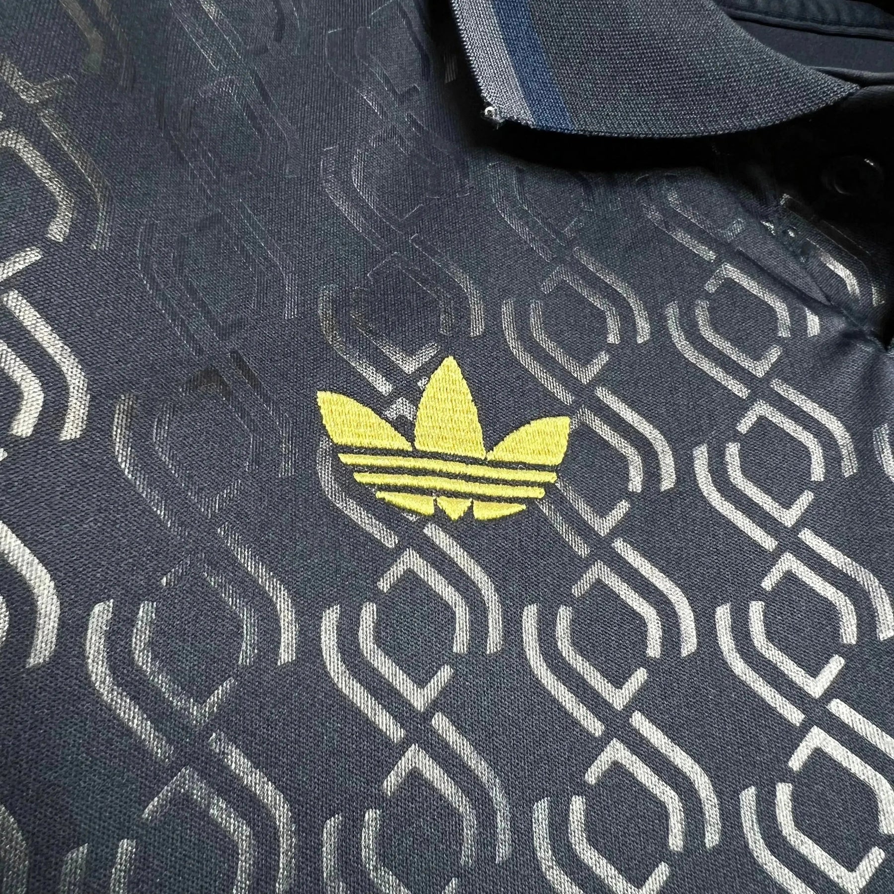 "Camisa Juventus Third Away 24/25 - Torcedor Masculina Azul Escuro e Dourado - Netmantos"