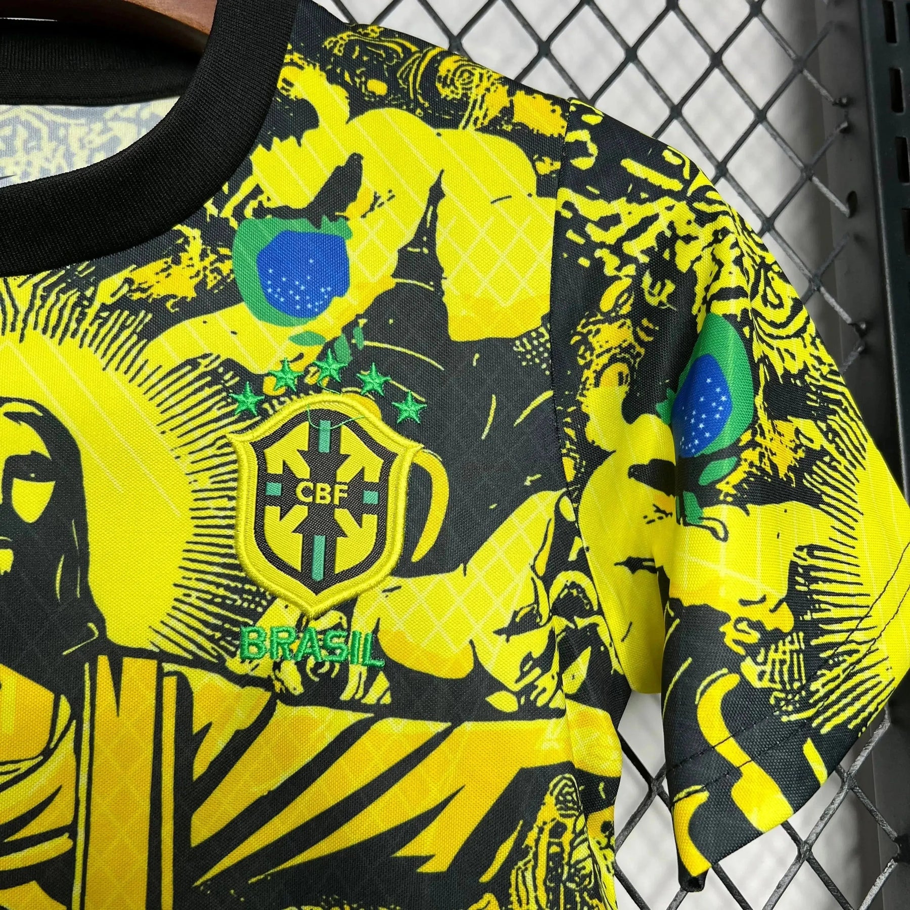 "Camisa Brasil Edição Especial Cristo Redentor 24/25 - Torcedor Infantil Amarela - Netmantos"