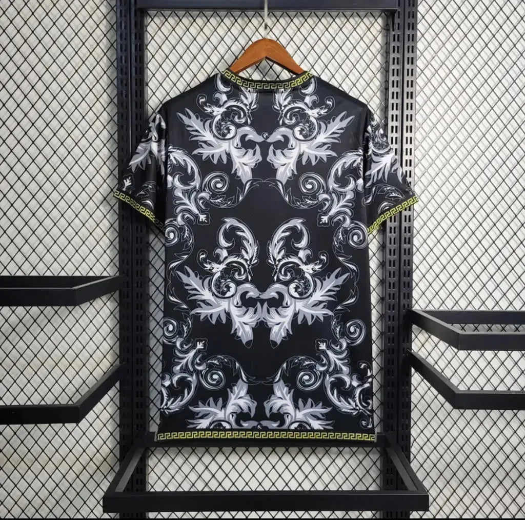 "Camisa Itália x Versace 23/24- Torcedor Masculina Preta - Netmantos"