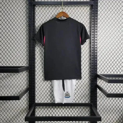 "Camisa Newcastle Edição Especial 23/24 - Torcedor Infantil Preta - Netmantos"