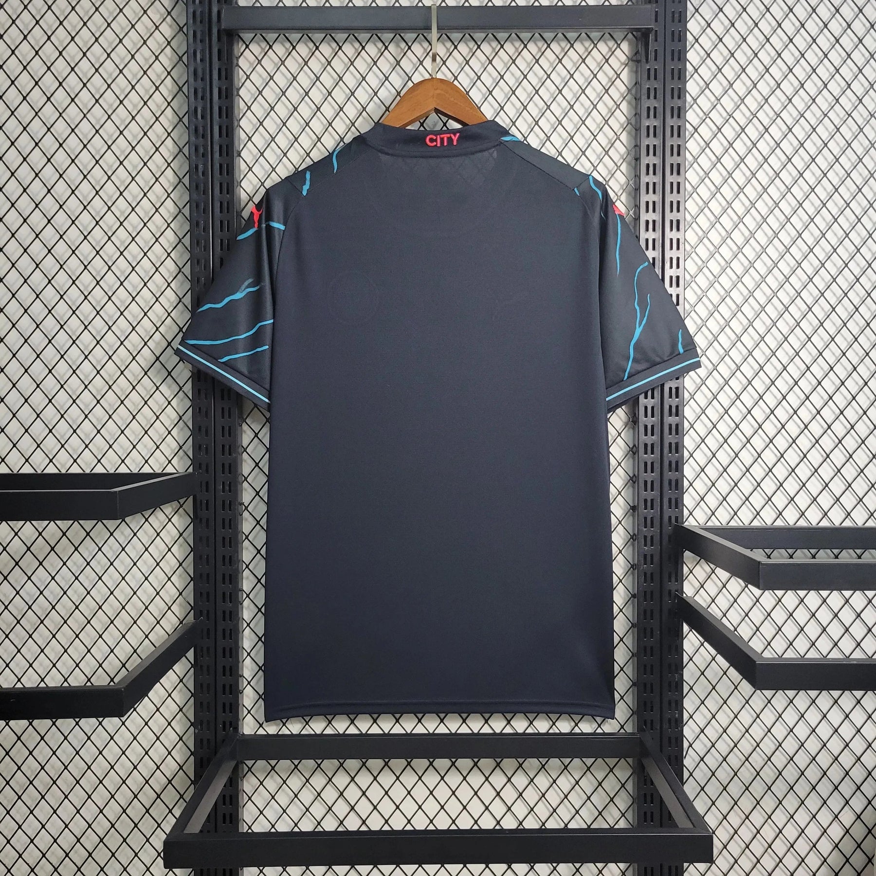 "Camisa Manchester City Away II 23/24 - Torcedor Masculina Preta e Azul - Netmantos"
