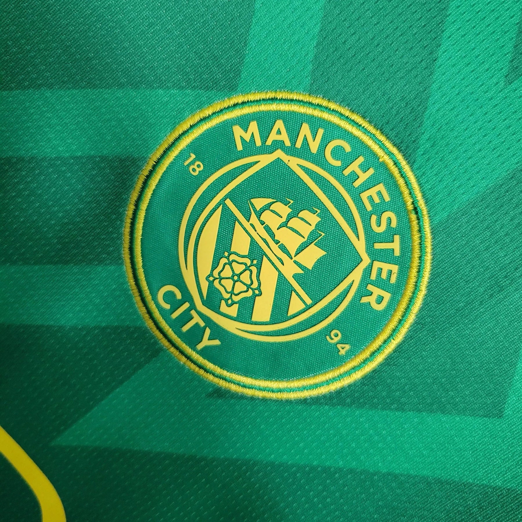 "Camisa Manchester City Goleiro 23/24 - Torcedor Masculina Verde - Netmantos"