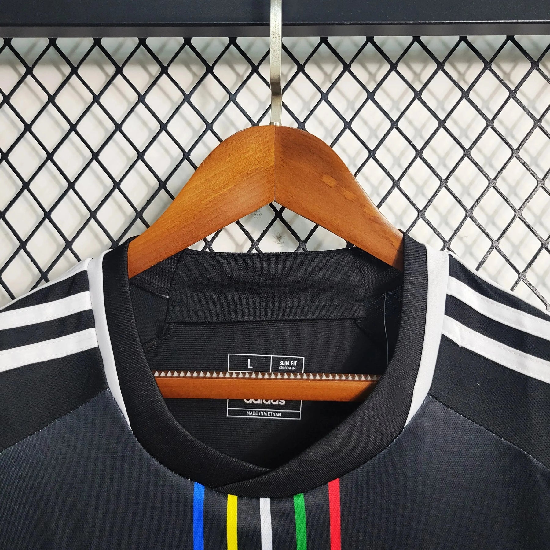 "Camisa Benfica II 23/24 - Torcedor Masculina Preta - Netmantos"