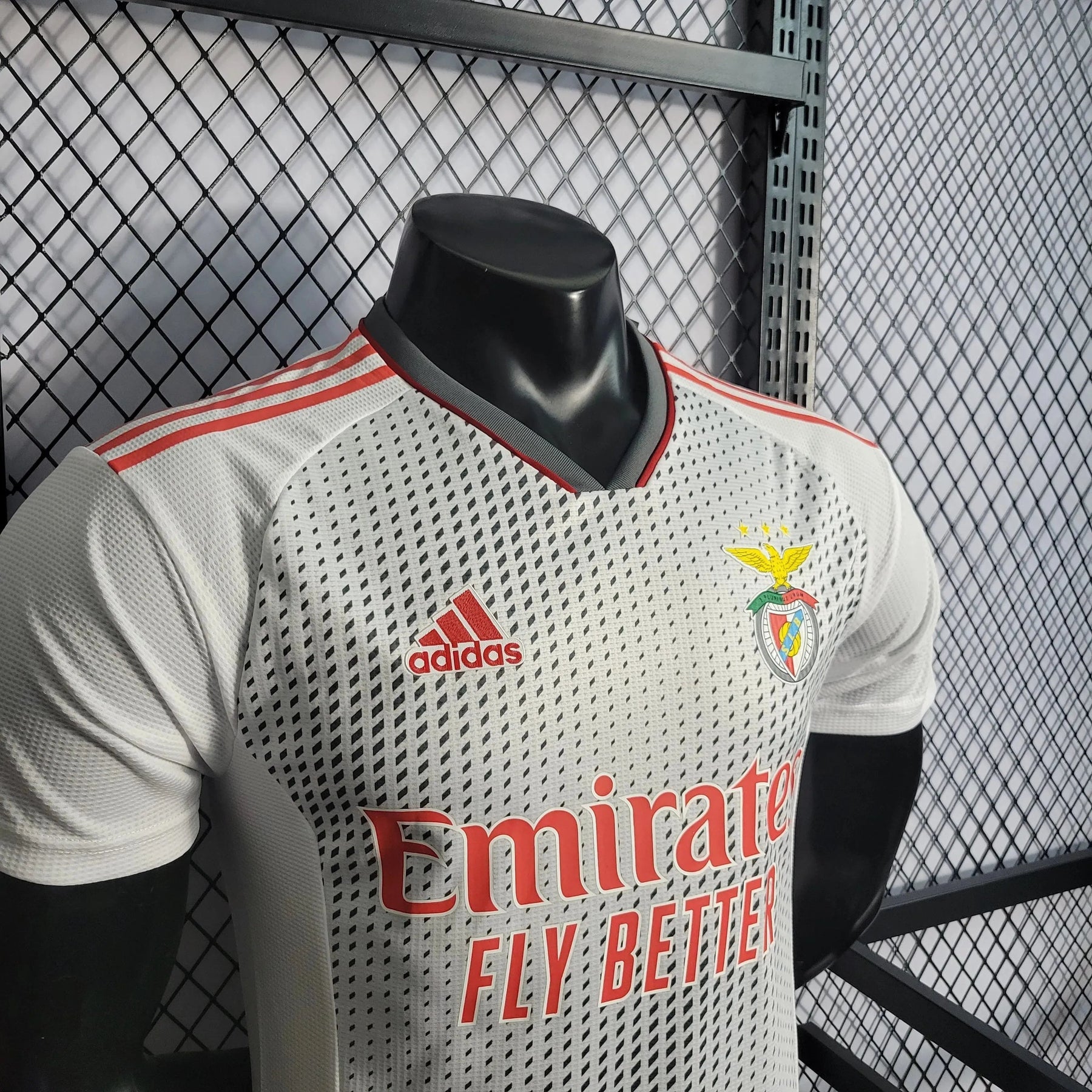 "Camisa Benfica Home 22/23 - Jogador Masculina Branca - Netmantos"
