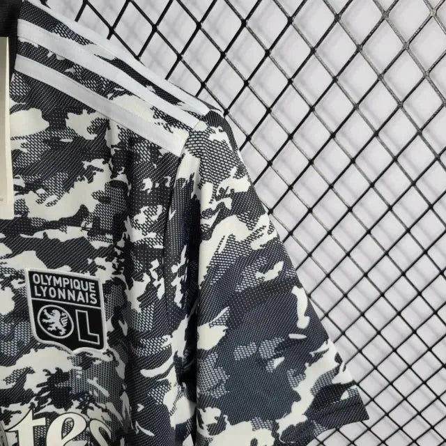 "Camisa Lyon Away 22/23 - Torcedor Masculina Preta e Branca - Netmantos"