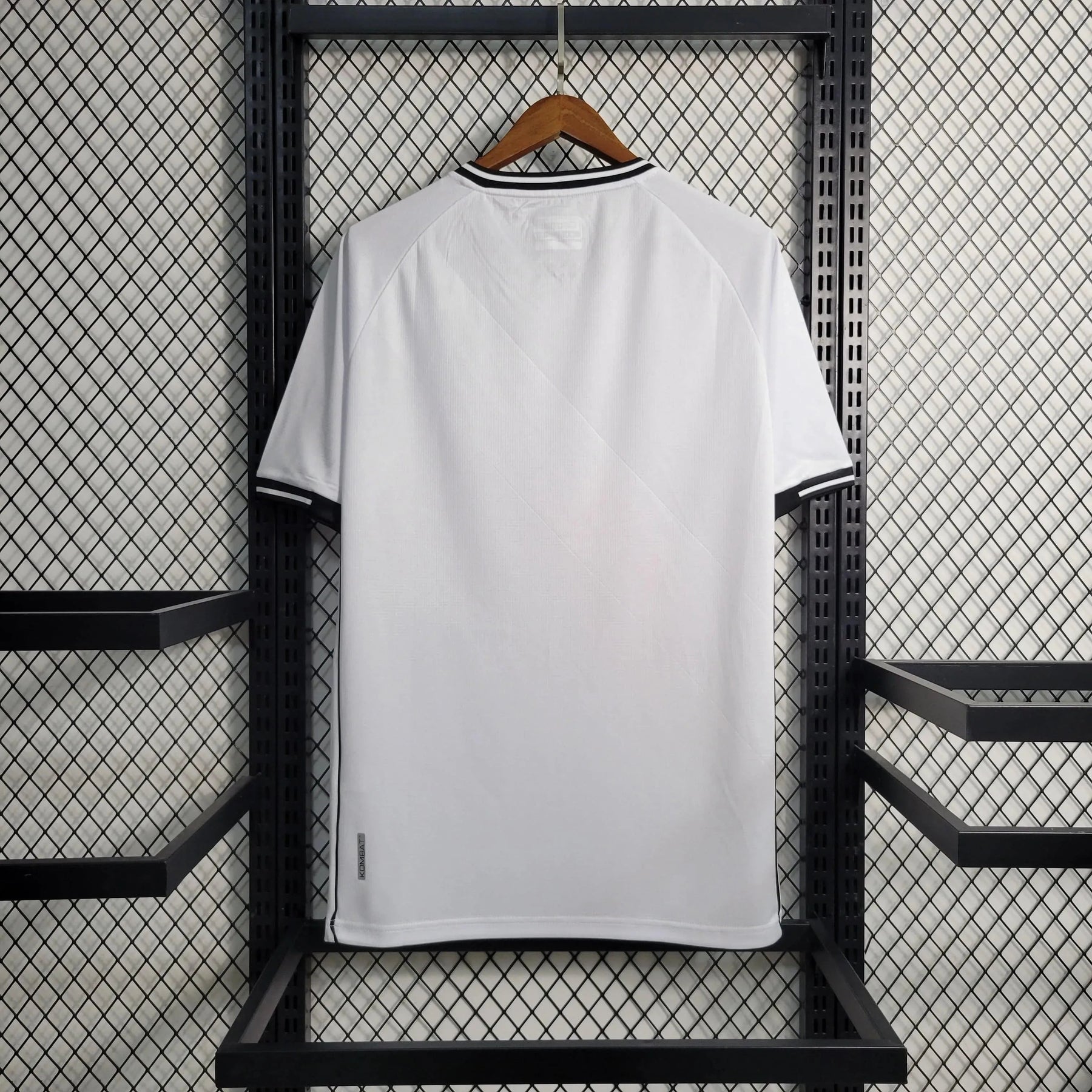 "Camisa Vasco Edição Especial LGBT 21/22 - Torcedor Masculina Branca - Netmantos"