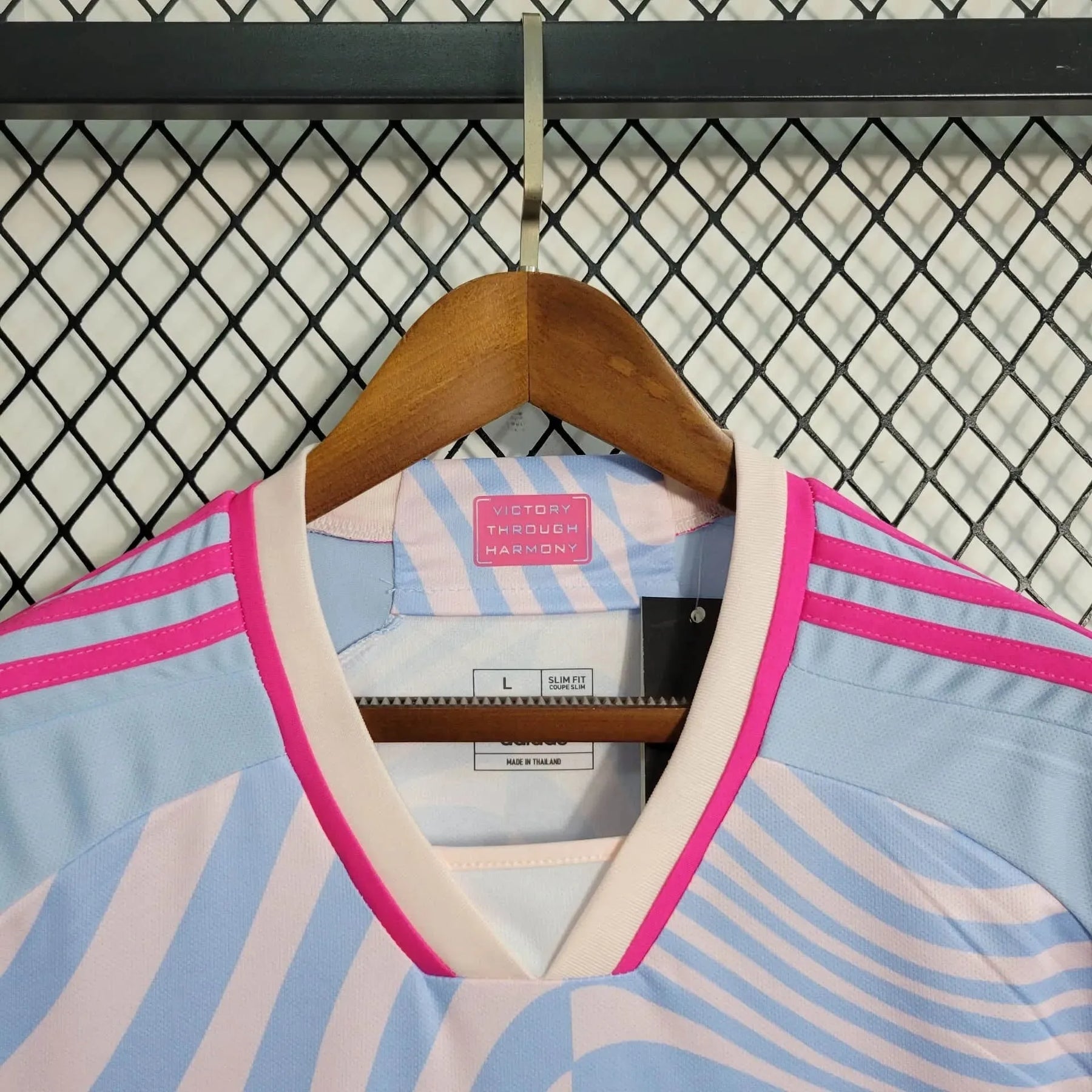 Camisa Arsenal Treino 23/24 - Torcedor Masculina Azul e Rosa - Netmantos