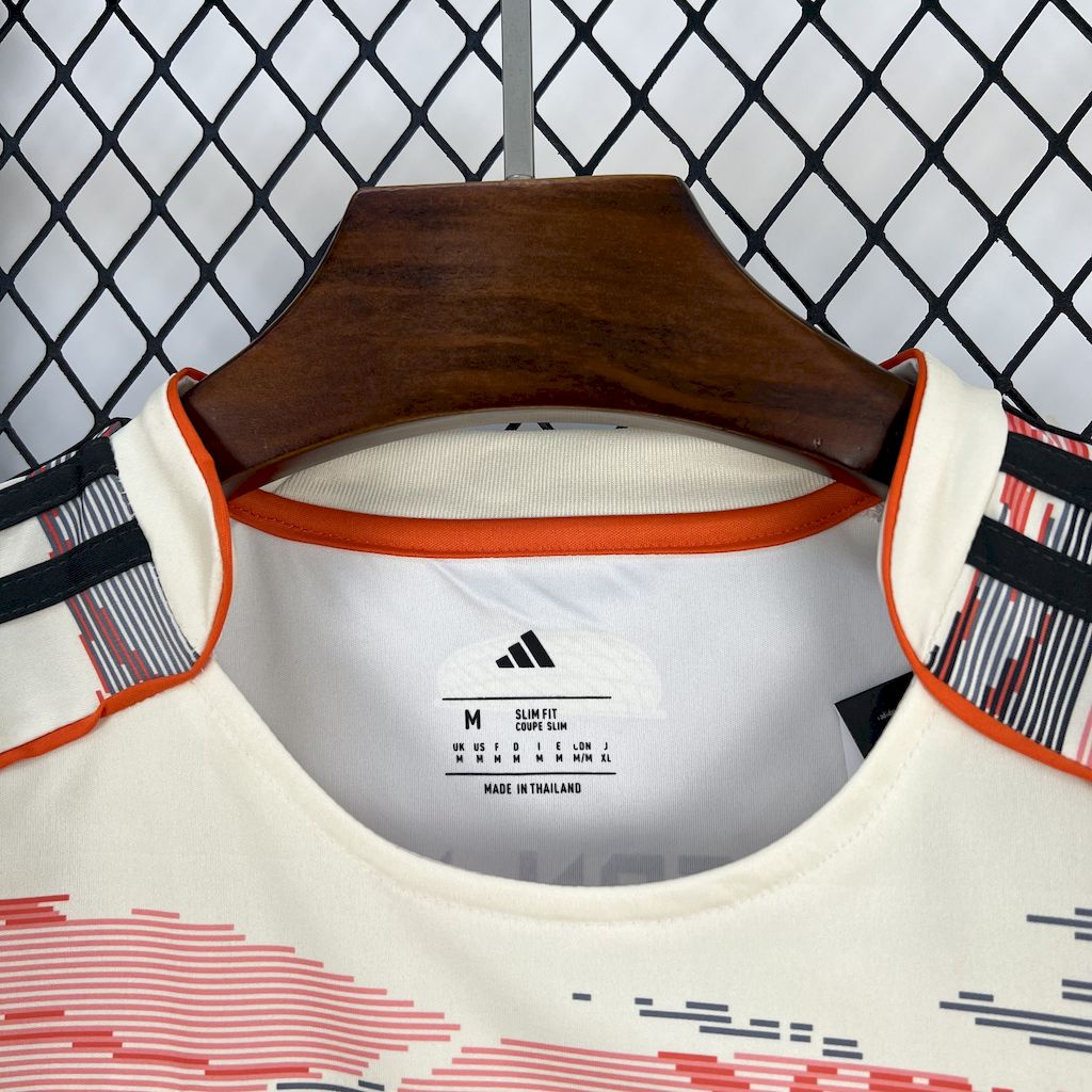 Camisa Bayern Munchen Away 25/26 - Torcedor Masculina Branca e Laranja