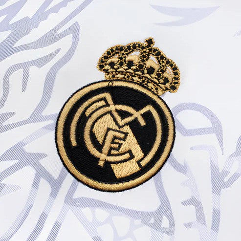 Camisa Real Madrid Hello Kitty Dragão Chinês 24/25 - Torcedor Masculina Branca