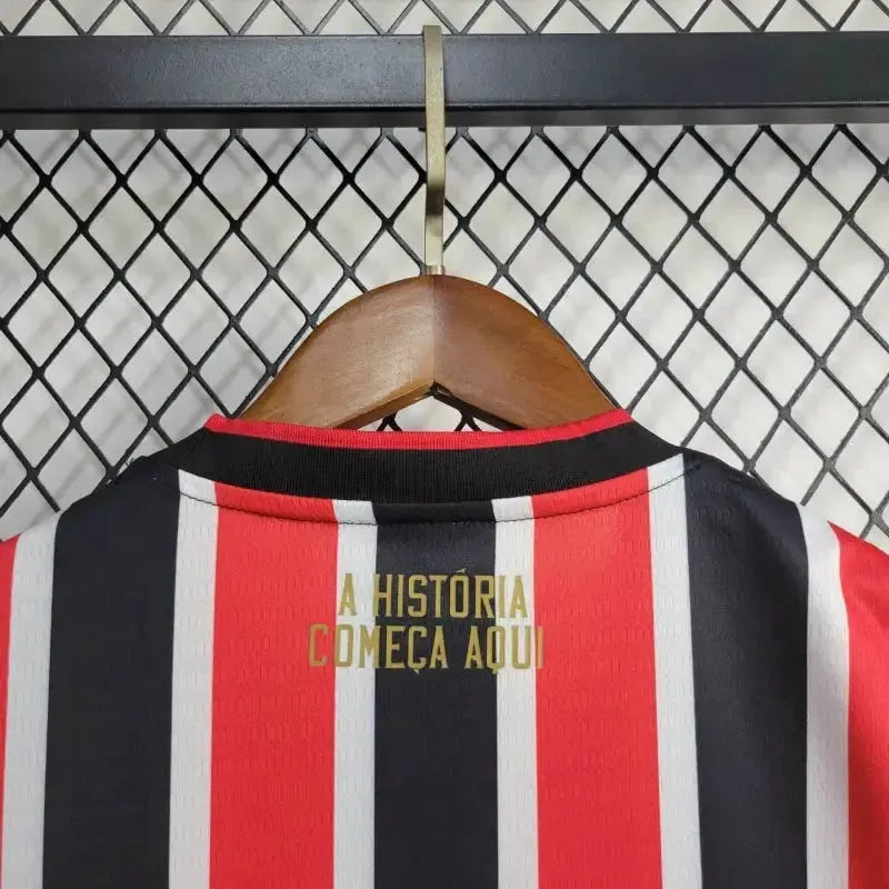 Camisa São Paulo Away 24/25 - Torcedor Feminina Vermelha e Preta New Balance - Netmantos