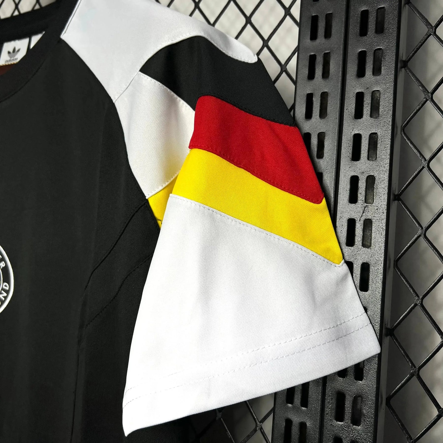 Camisa Alemanha Pré-Jogo 24/25 - Torcedor Masculina Preta - Netmantos