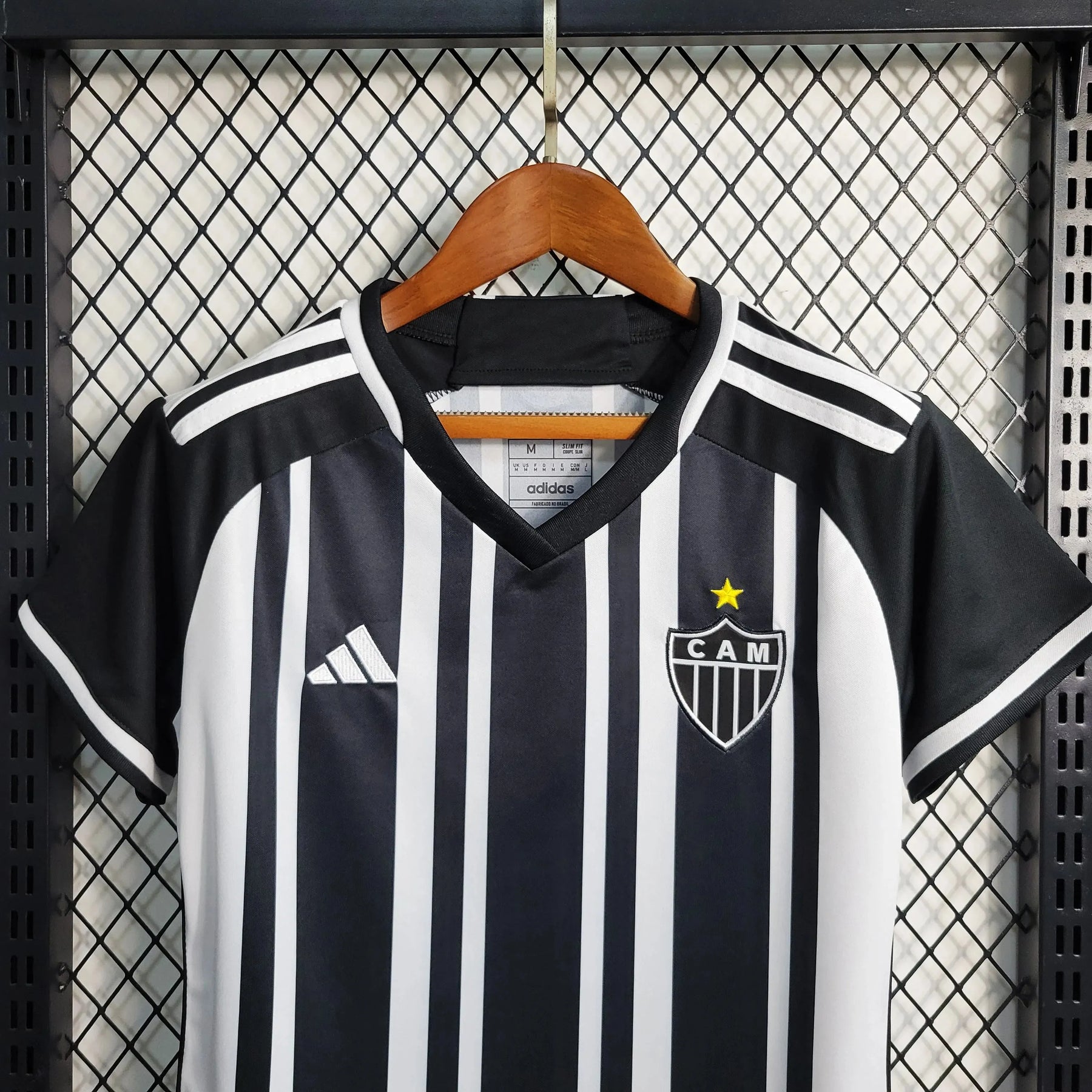 Camisa Atlético Mineiro Home 23/24 - Torcedor Feminina Preta e Branca - Netmantos