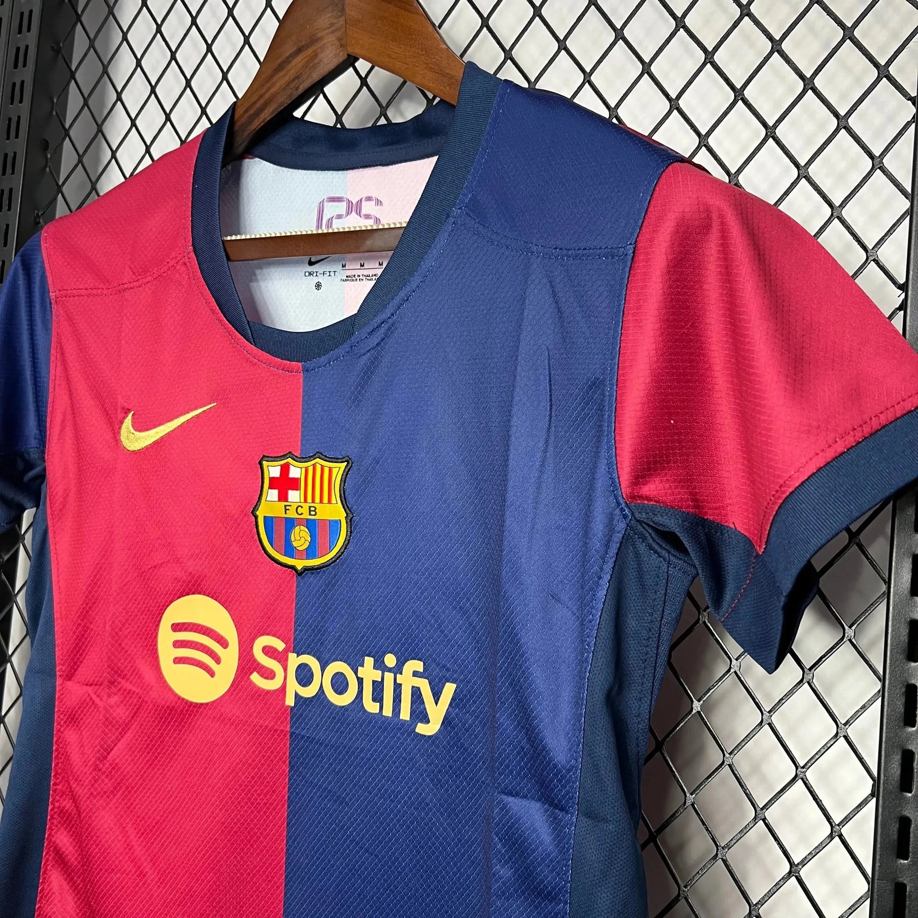 Camisa Barcelona Home 24/25- Torcedor Feminina - Netmantos