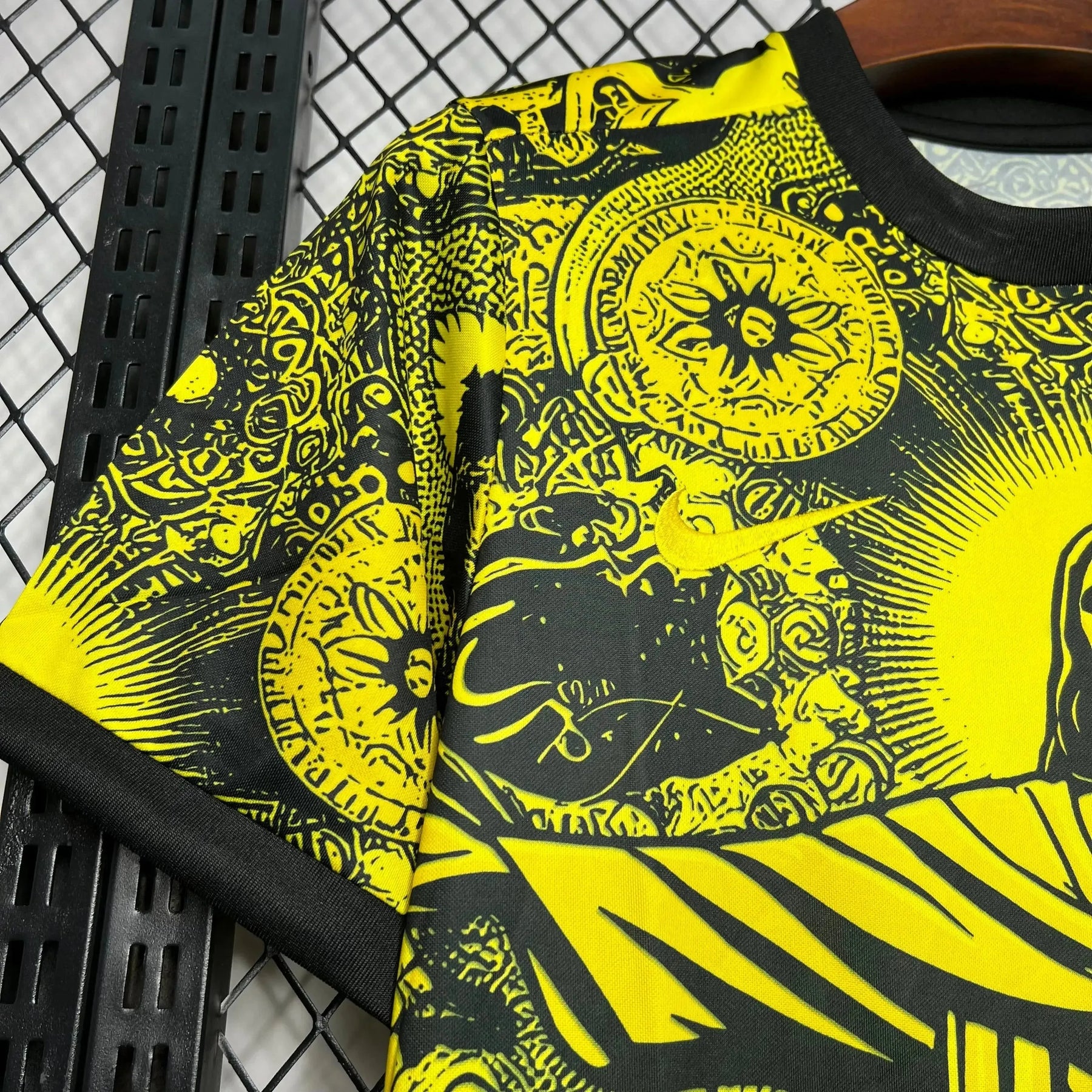 Camisa Brasil Edição Especial Cristo Redentor - Torcedor Masculina Amarela - Netmantos
