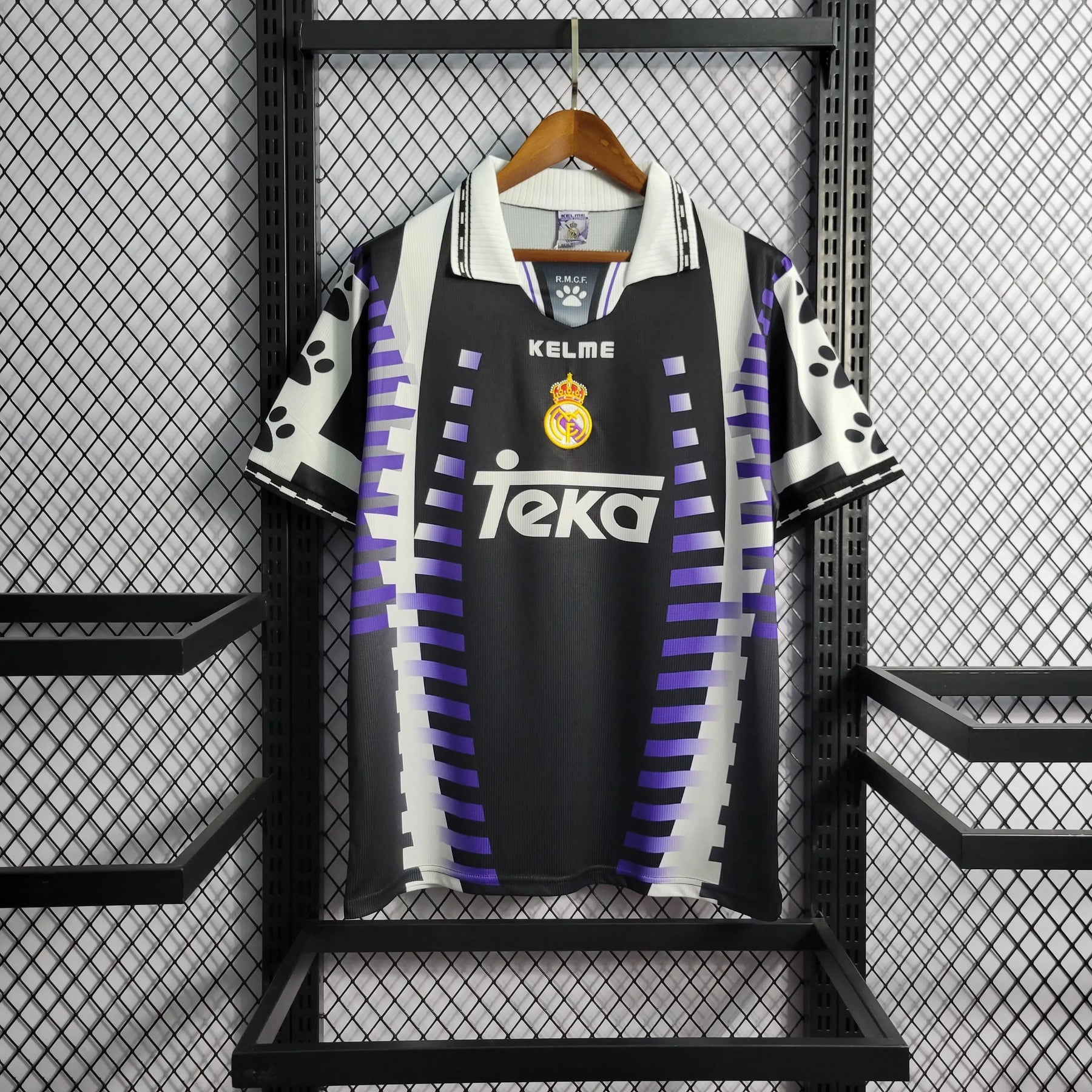 Camisa Real Madrid Retrô Away 1997/98 - Torcedor Masculina Preta, Roxa e Branca - Netmantos