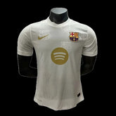 "Camisa Barcelona Edição Especial 25/26 - Jogador Masculina Branca e Dourada - Netmantos"