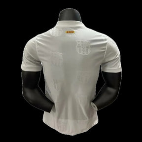"Camisa Barcelona Edição Especial 25/26 - Jogador Masculina Branca e Dourada - Netmantos"