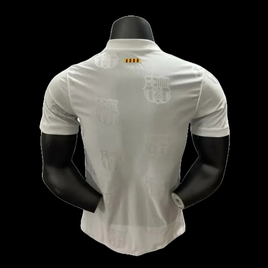 "Camisa Barcelona Edição Especial 25/26 - Jogador Masculina Branca e Dourada - Netmantos"