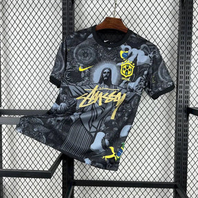 "Camisa Brasil x STUSSY Cristo Redentor - Torcedor Masculina Preta - Netmantos"