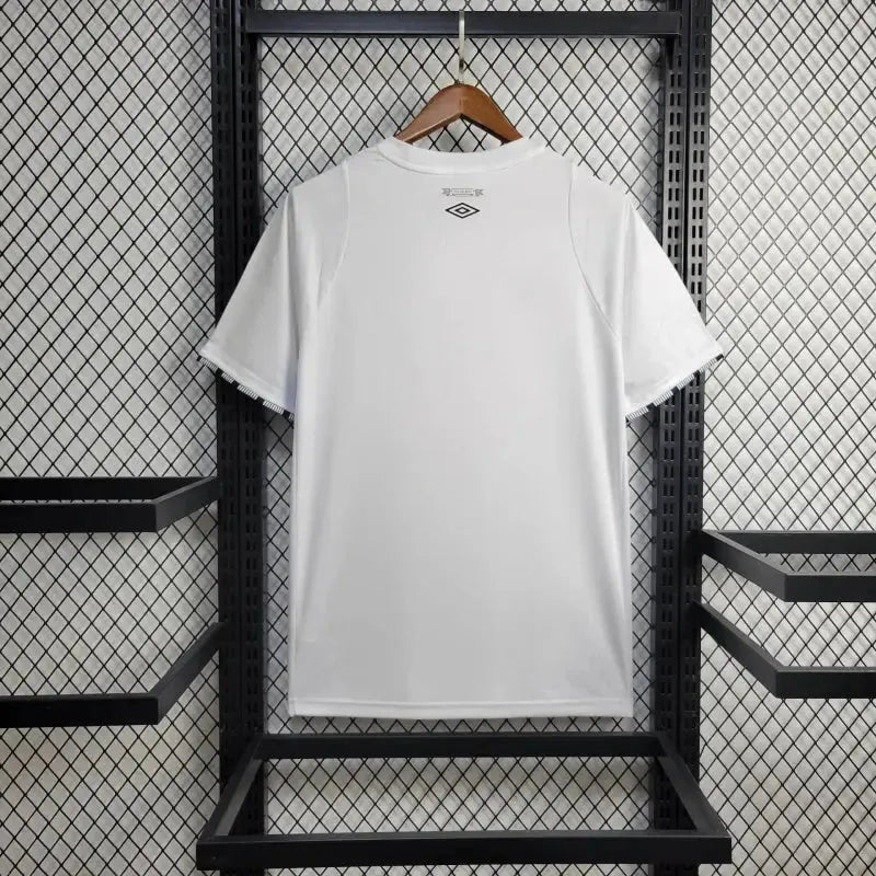 "Camisa Santista Home 24/25 - Torcedor Masculina Branca + Patrocínios - Netmantos"