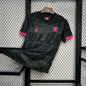 "Camisa Chelsea Third Away 24/25 - Torcedor Masculina Preta e Rosa - Netmantos"