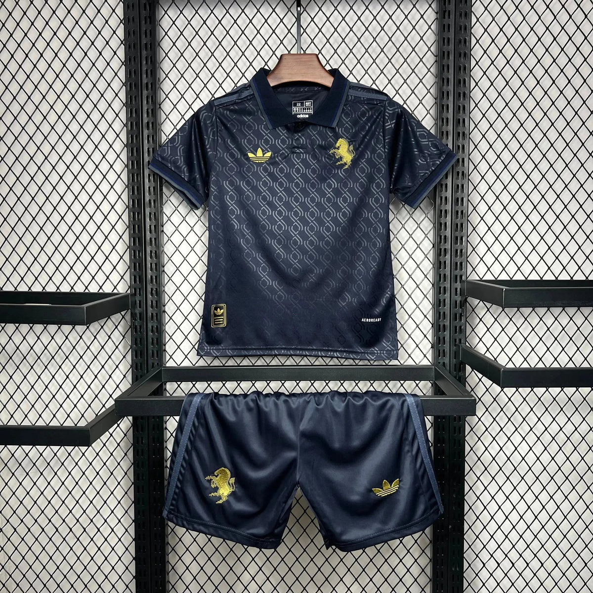 "Camisa Juventus Third Away 24/25 - Torcedor Infantil Azul Escuro e Dourado - Netmantos"