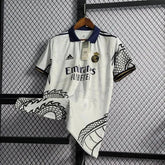 "Camisa Real Madrid Dragão Chinês 22/23 - Torcedor Masculina Branca - Netmantos"