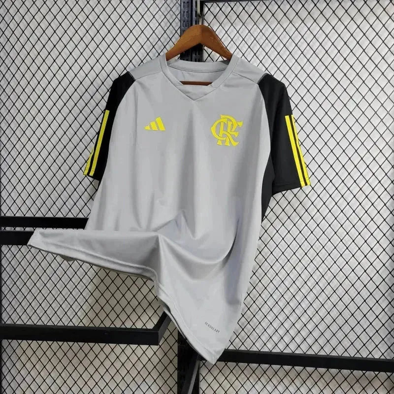 "Camisa Flamengo Treino 24/25 - Torcedor Masculina Cinza, Amarela e Preta - Netmantos"