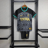 "Camisa Liverpool x Lebron James 24/25 - Torcedor Infantil Preta e Dourada - Netmantos"