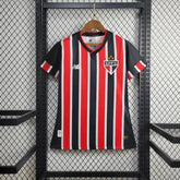"Camisa São Paulo Away 24/25 - Torcedor Feminina Vermelha e Preta New Balance - Netmantos"