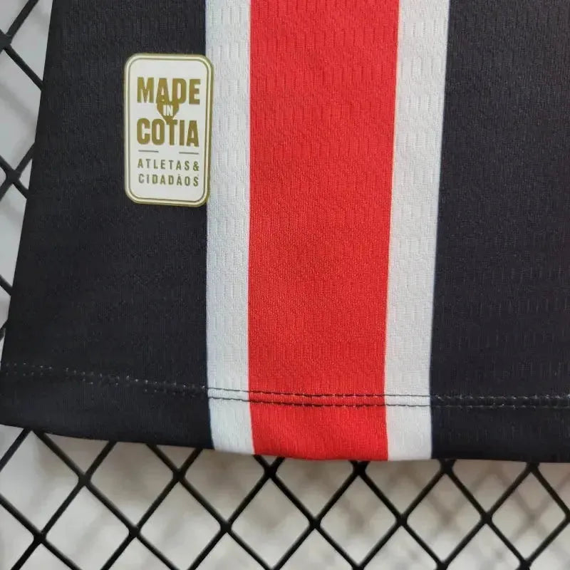 "Camisa São Paulo Away 24/25 - Torcedor Feminina Vermelha e Preta New Balance - Netmantos"