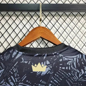 "Camisa Brasil GOAT Neymar - Torcedor Masculina Preta Comma Football - Netmantos"