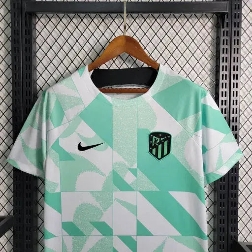 "Camisa Atlético de Madrid Treino 23/24 - Torcedor Masculina Branca e Verde - Netmantos"
