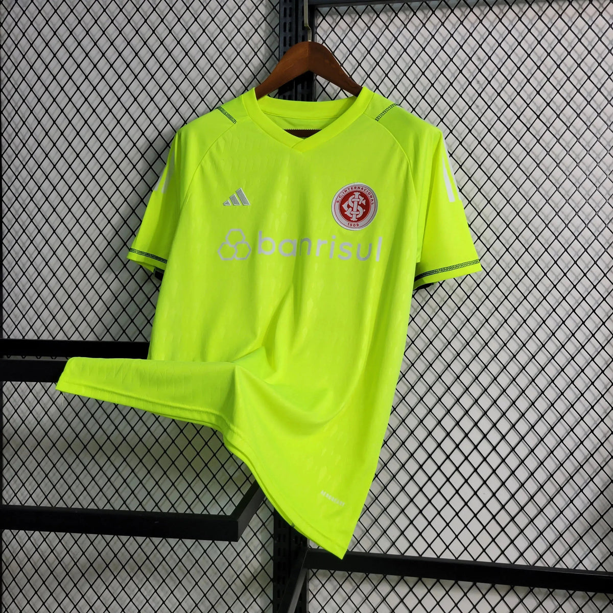 "Camisa Sport Club Internacional Goleiro 23/24 - Torcedor Masculina Verde Fluorescente - Netmantos"