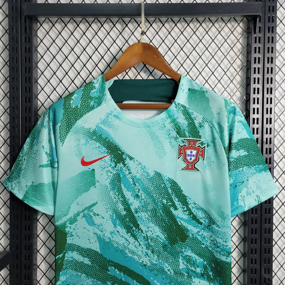 "Camisa Portugal Treino 23/24 - Torcedor Masculina Verde - Netmantos"
