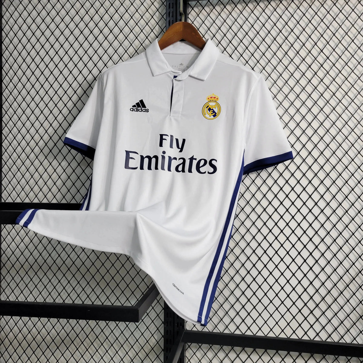 "Camisa Real Madrid Retrô 16/17 - Torcedor Masculina Branca - Netmantos"