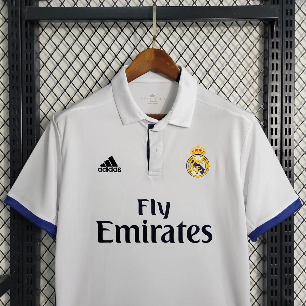 "Camisa Real Madrid Retrô 16/17 - Torcedor Masculina Branca - Netmantos"