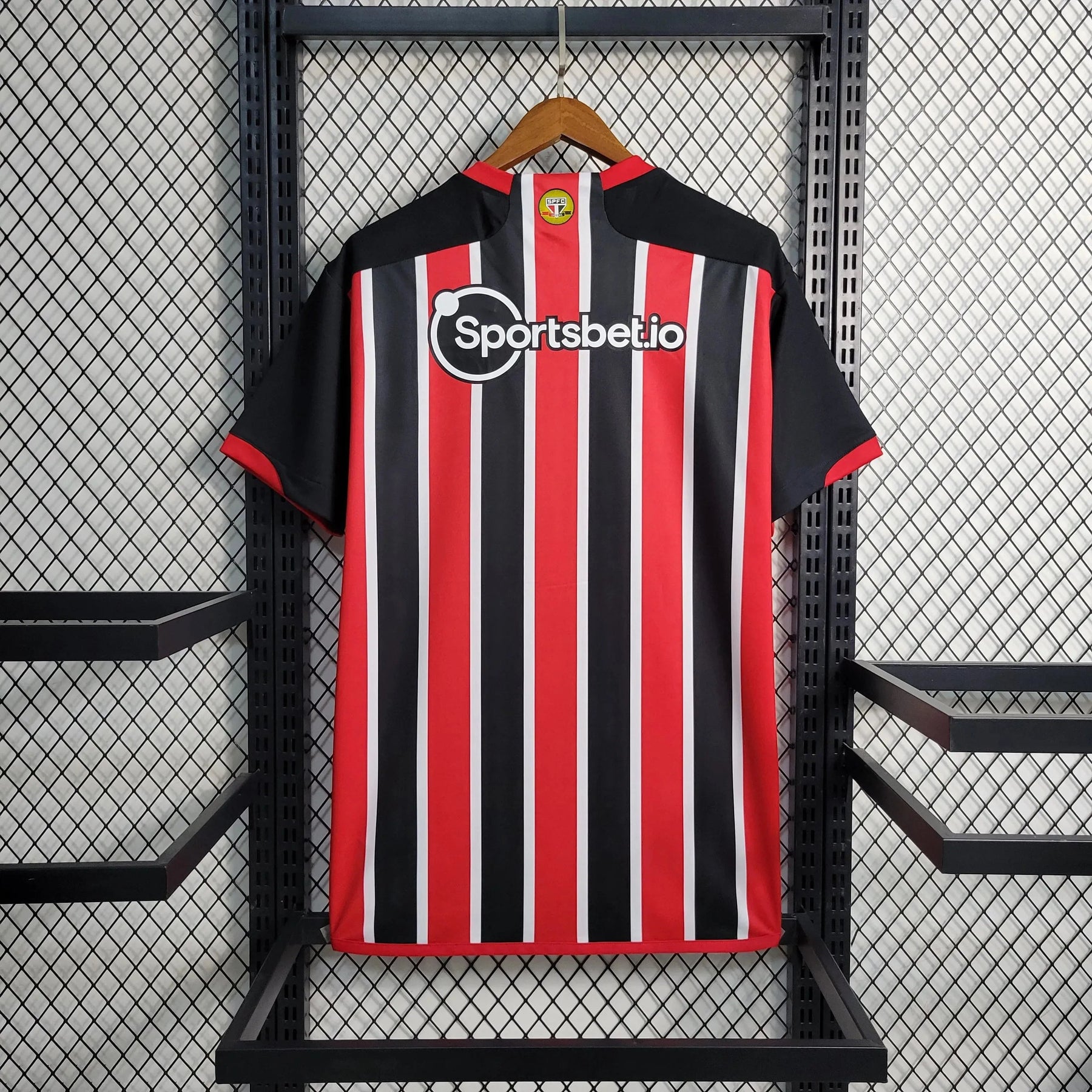 "Camisa São Paulo Away 23/24 - Torcedor Masculina Preto e Vermelho - Netmantos"