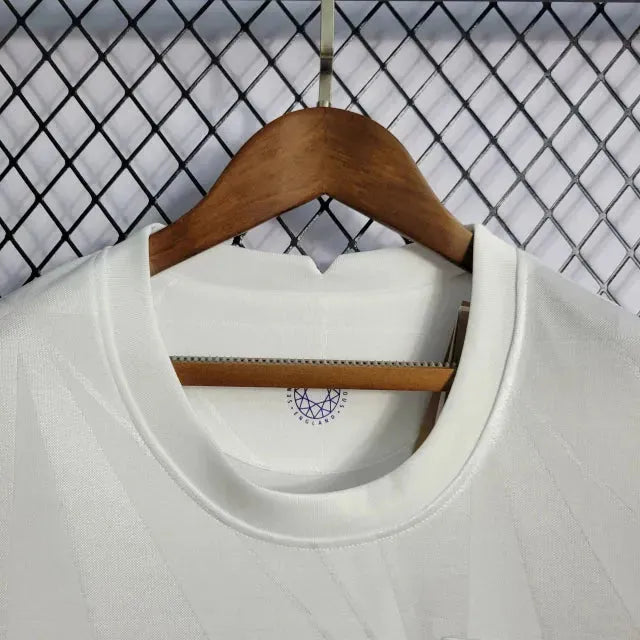 "Camisa Inglaterra Home 22/23 - Torcedor Feminina Branca Refletiva - Netmantos"