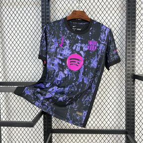 Camisa Barcelona Edição Especial 25/26 - Torcedor Masculina Preta e Roxa