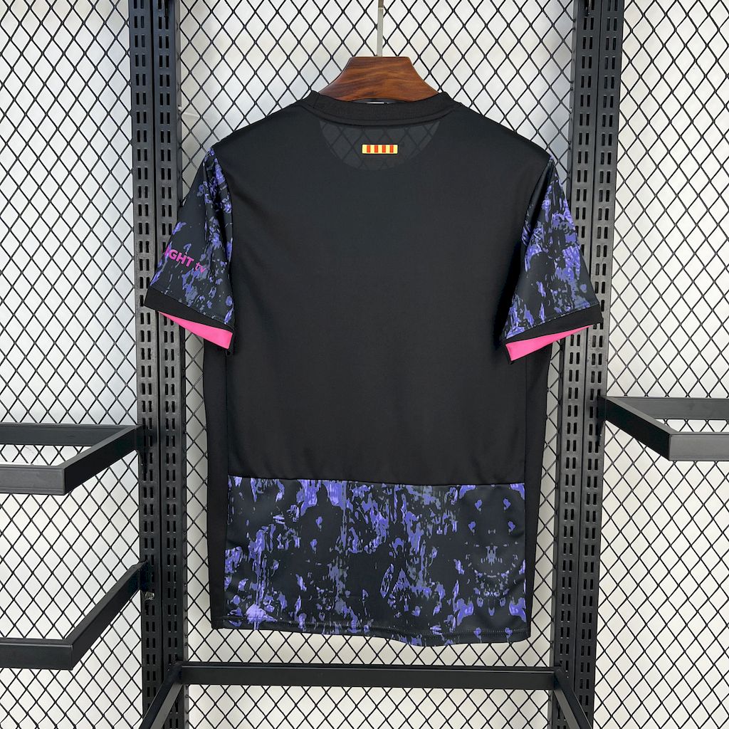 Camisa Barcelona Edição Especial 25/26 - Torcedor Masculina Preta e Roxa
