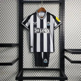Camisa Newcastle United Home 23/24 - Torcedor Infantil Preta e Branca - Netmantos