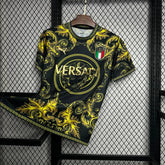 Camisa Itália x Versace 23/24- Torcedor Masculina Preta e Amarela - Netmantos