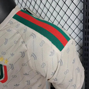 Camisa Juventus Edição Especial Gucci 24/25 - Jogador Masculina Bege - Netmantos