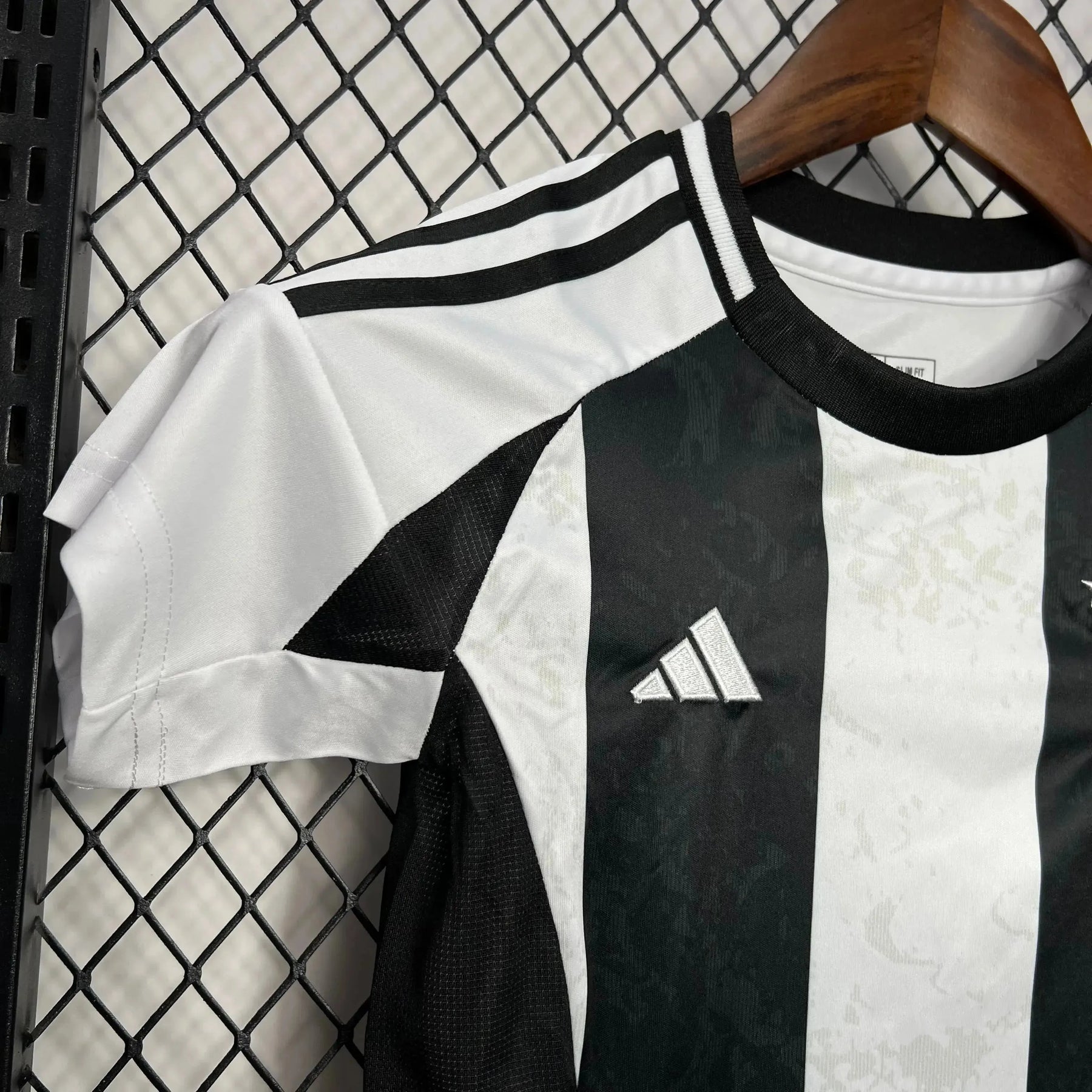 Camisa Juventus Home 24/25 - Torcedor Infantil Preta e Branca - Netmantos