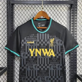 Camisa Liverpool x Lebron James 24/25 - Torcedor Masculina Preta e Dourada - Netmantos