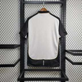 Camisa Manchester United Retrô Edição 100 Anos 01/02 - Torcedor Masculina Branco, Preto e Dourado - Dupla Face - Netmantos