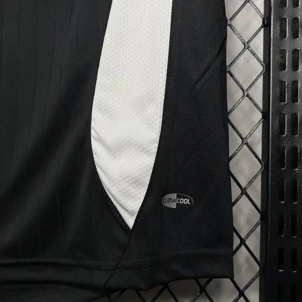 Camisa Real Madrid Retrô Third Away 2006/07 - Torcedor Masculina Preta - Netmantos